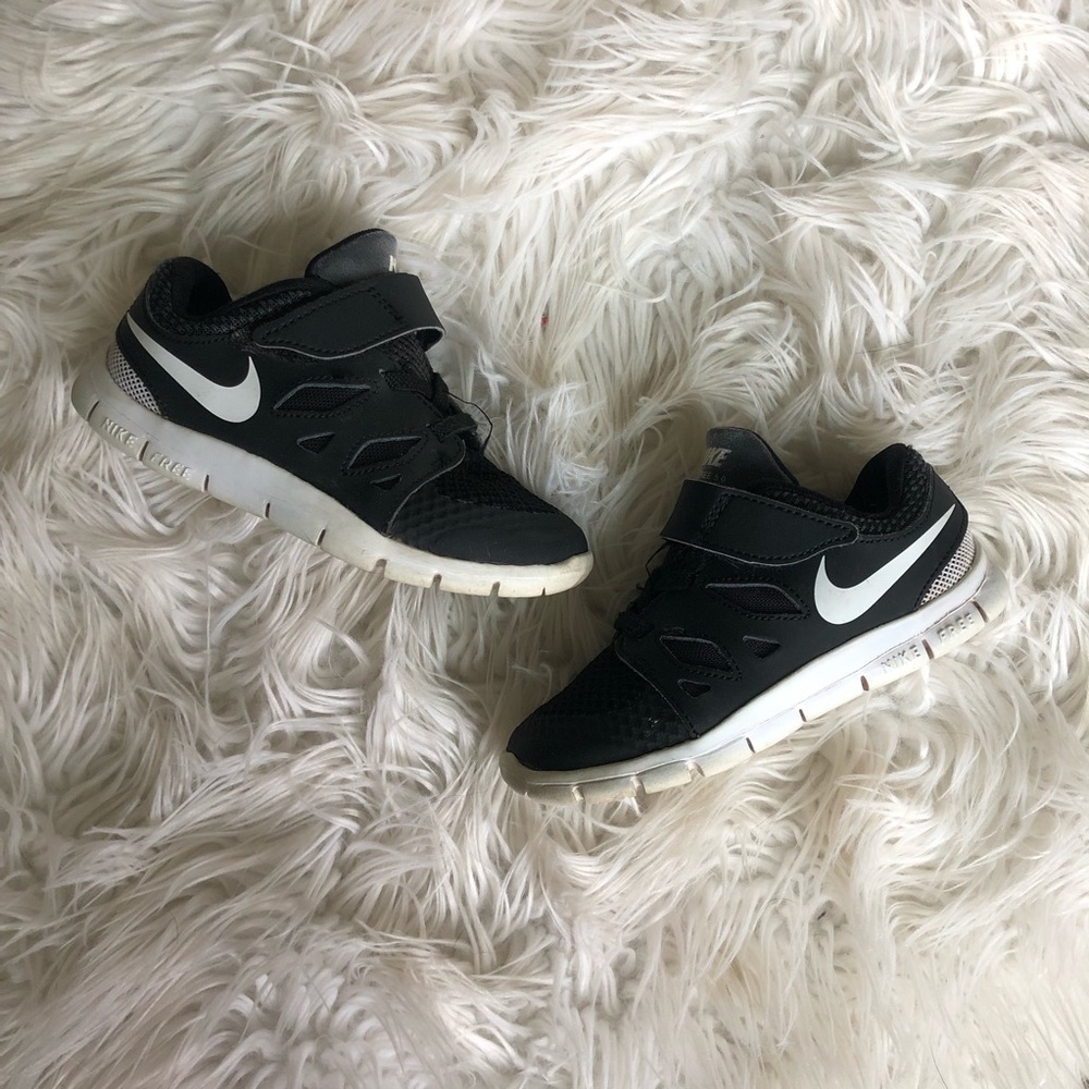 Toddler Nike Free 9c